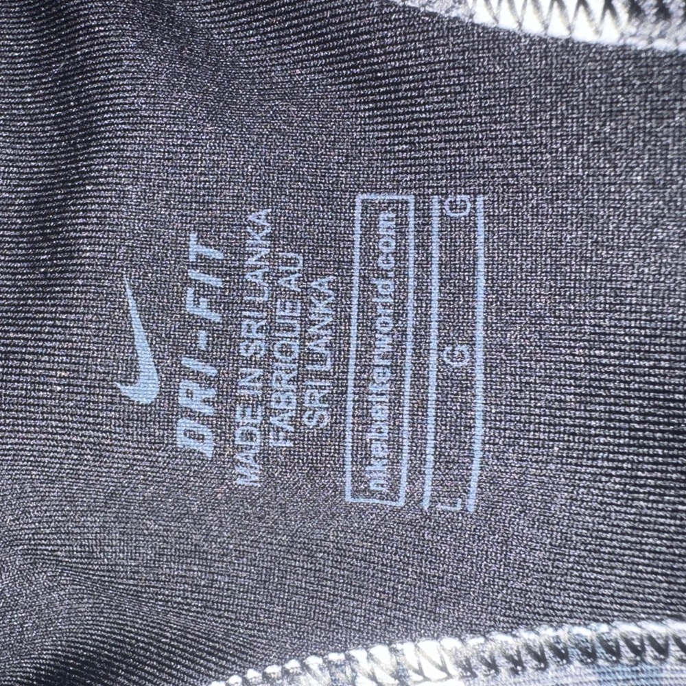 Nike Women's Abstract Black and White Sports Bra - Picture 3 of 5